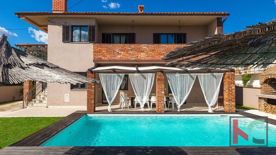 Istra, Barban, okolica, počitniška hiša z bazenom na mirni lokaciji, #prodaja