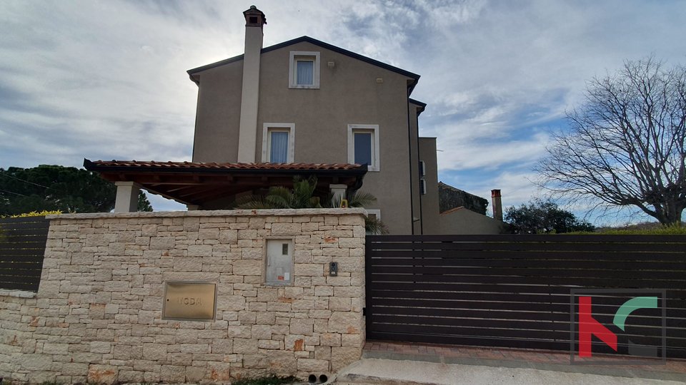 Istria, Rovinj village, house with pool and sea view, #sale