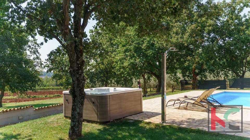 Luksuzna ruralna vila sa bazenom u blizini Poreča, #prodaja