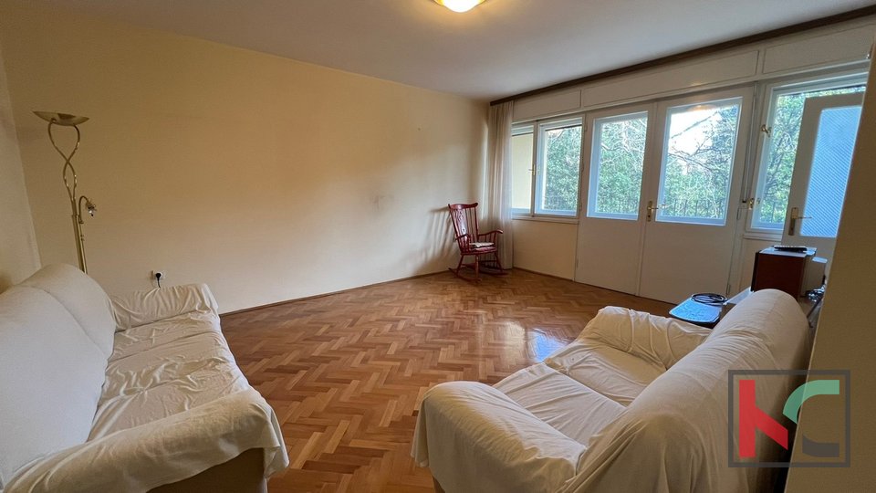 Pula, Veruda, four-room family apartment on the second floor in a desirable location #sale