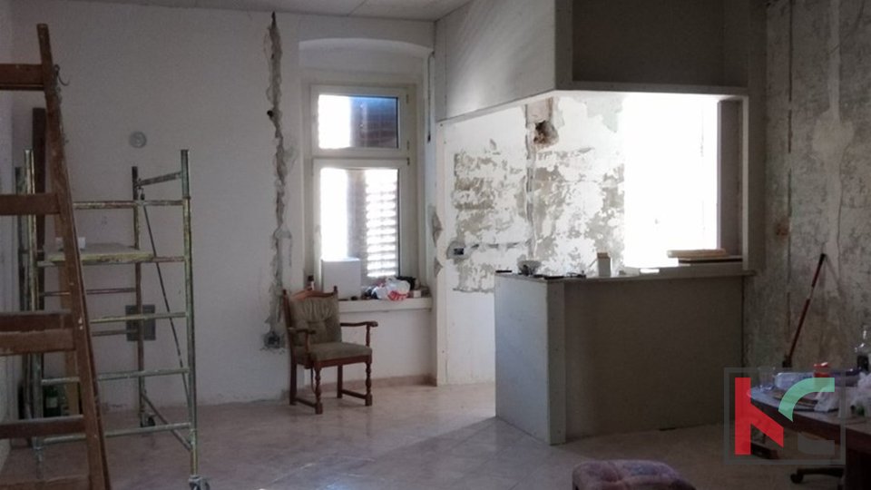 Istria, Pula, Veruda, apartment 102.57 m2 for adaptation in a great location, #sale