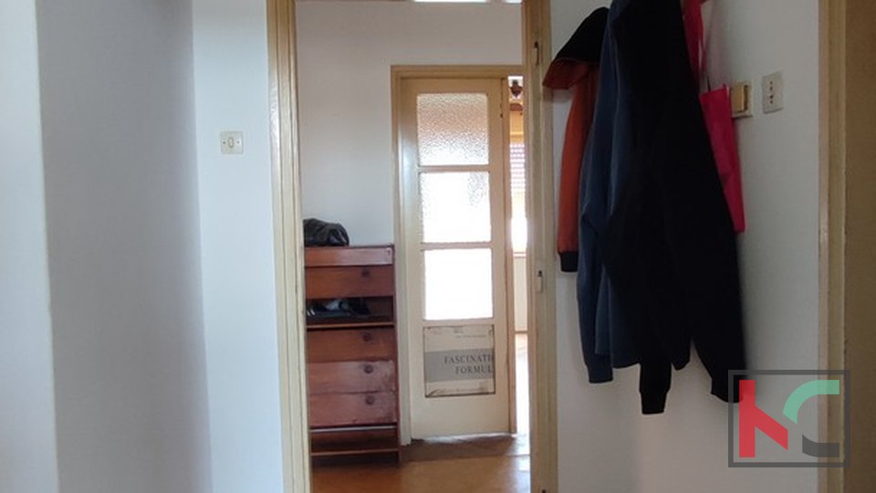 Pula, Vidikovac, Wohnung zur Renovierung 76,12m2, nur 300m vom Stadtzentrum entfernt, #verkaufen