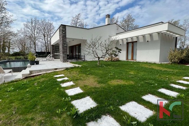 Istrien, Žminj, charmante Villa mit Swimmingpool auf einem großen intimen Garten #verkaufen