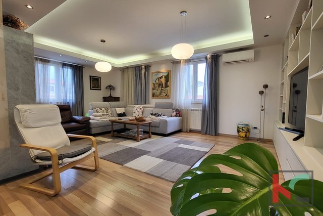 Istria, Rovinj, comfortable four-room apartment 146 m2 on the first floor of a recent construction #sale