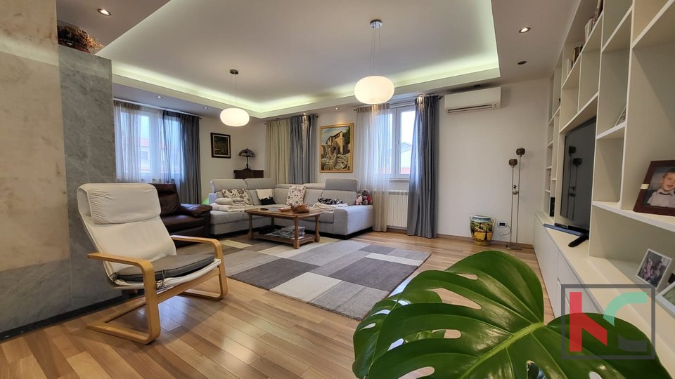 Istra, Rovinj, udobno štirisobno stanovanje 146 m2 v prvem nadstropju novejše gradnje #prodaja