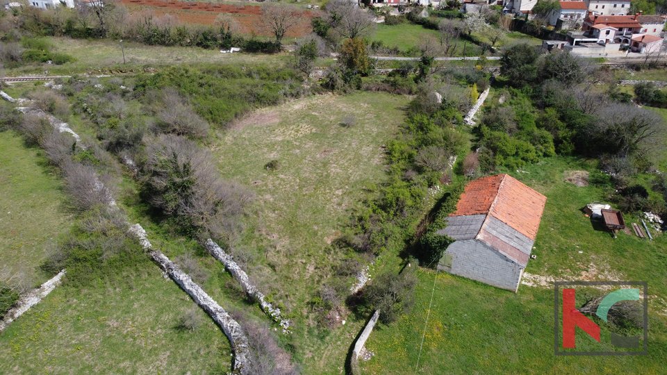 Istra - Svetvinčenat, zazidljivo zemljišče 400m2 na odlični lokaciji, #prodaja