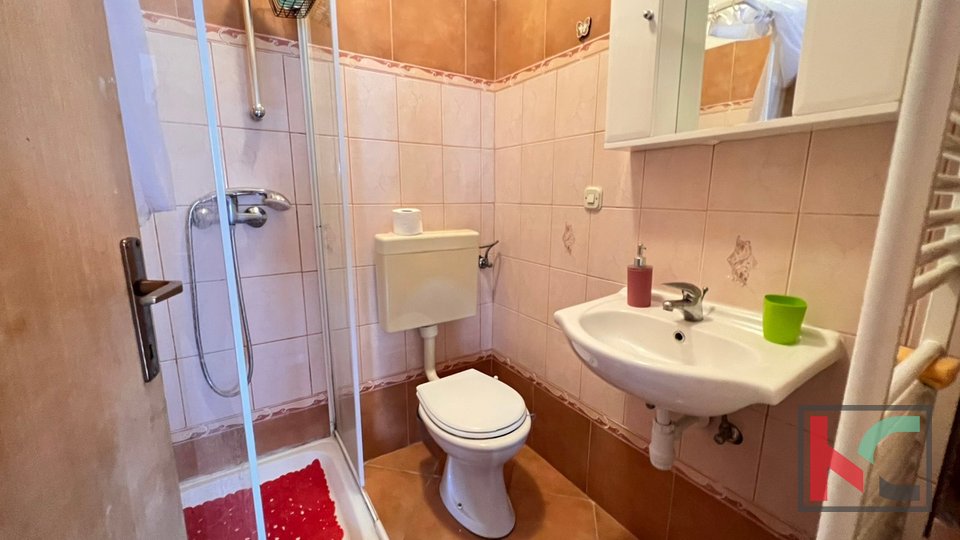Pula, Veruda Porat, družinsko trisobno stanovanje v prvem nadstropju #prodaja