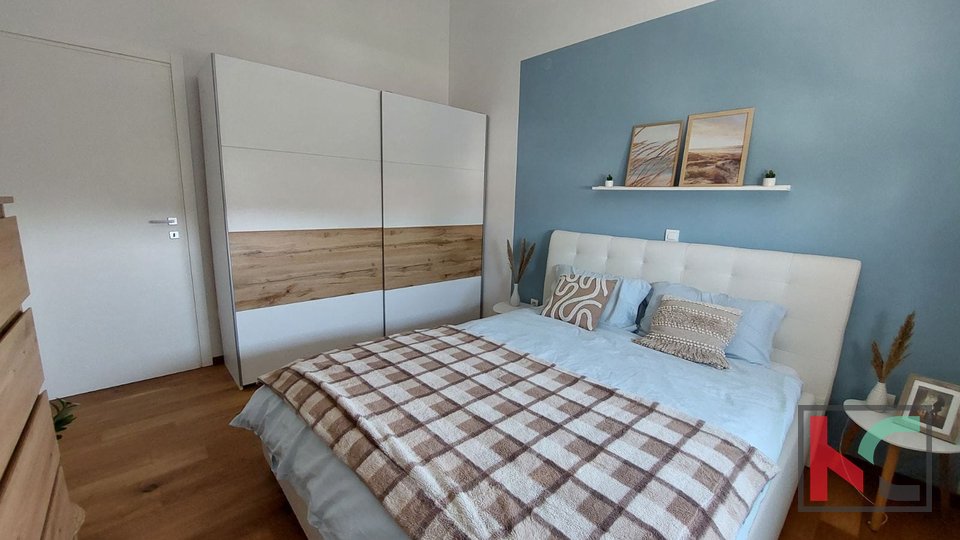 Pula, three-room apartment 66.79m2, balcony, two parking spaces, two storage rooms #sale