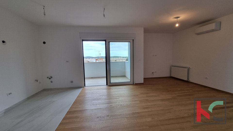 Pula, Center, quality new building 102,61m2 100m from the Arena with elevator