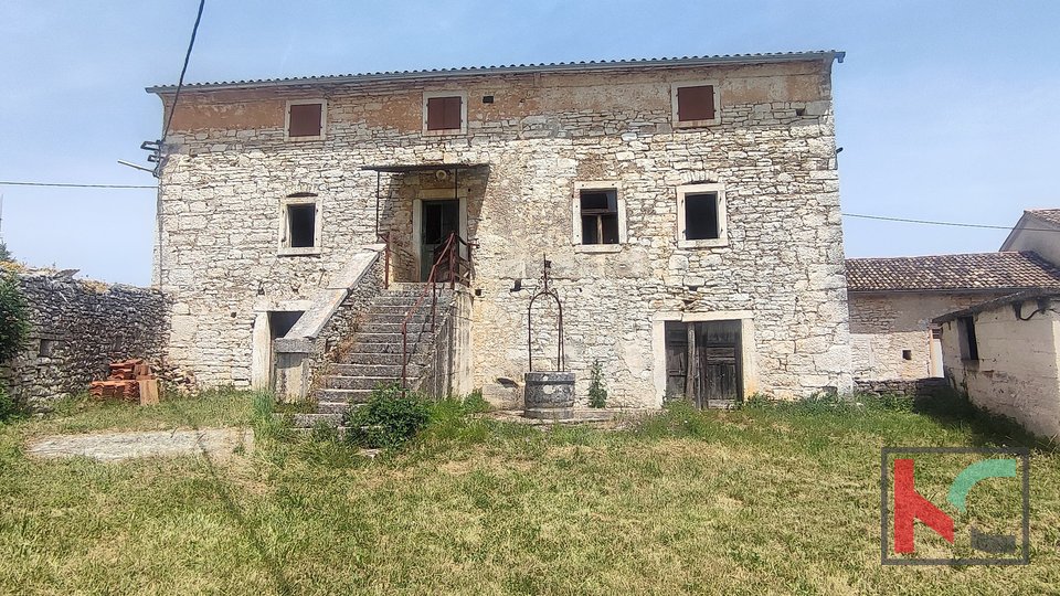 Istra, Svetvinčenat, dvije istarske autohtone kamene kuće sa okućnicom, #prodaja