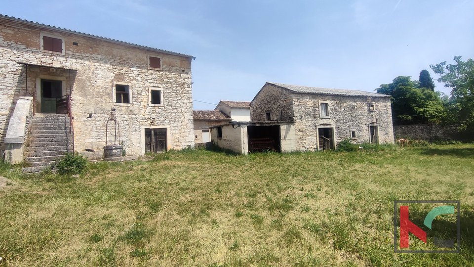 Истрия, Светвинченат, два истрийских автохтонных каменных дома с садом, #продажа