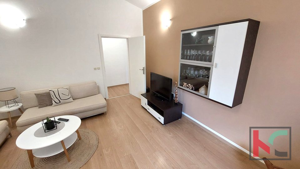 Istria, Pula, Center, three-room apartment 75.41 m2, #sale
