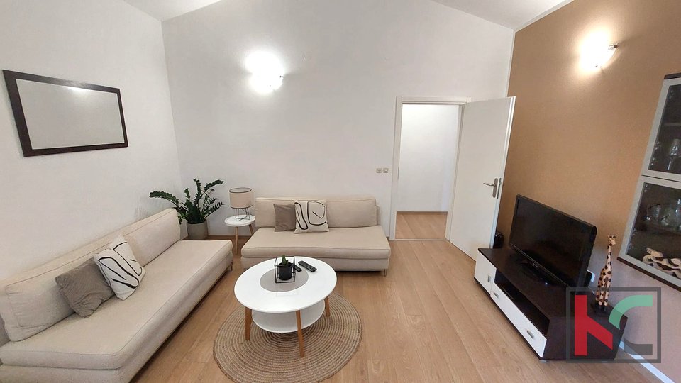 Istria, Pula, Center, three-room apartment 75.41 m2, #sale