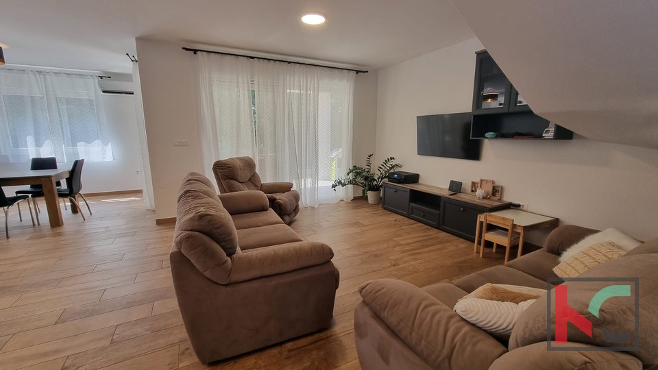 Spacious villa in a quiet location - 192.56 m2 of comfort in the suburbs of Poreč, #sale