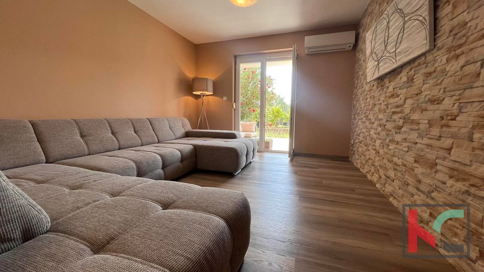 Istra, Valbandon, divan trosobni stan, 174,79 m2 s okućnicom #prodaja