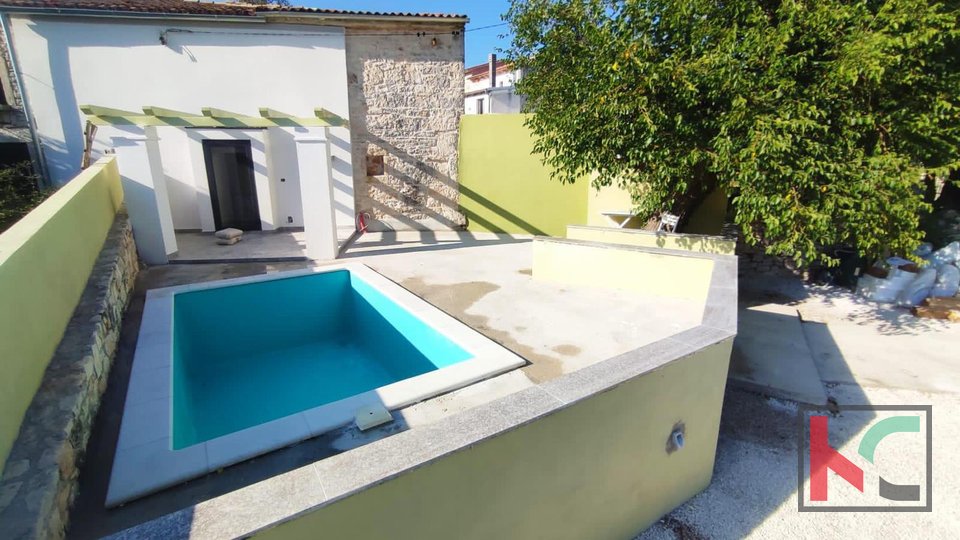 Istria, Svetvinčenat, renovated stone house with swimming pool, #sale