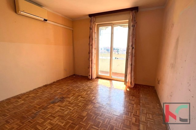 Pula, Šijana, family three-room apartment with open view, lift #sale