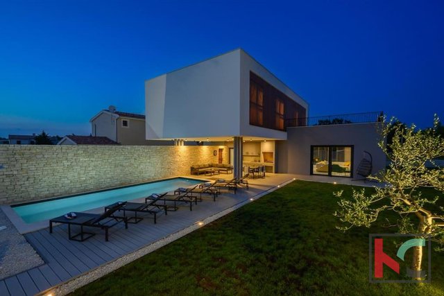 Istria, Svetvinčenat, villa moderna 252m2 con un equilibrio tra comfort e stile, #vendita