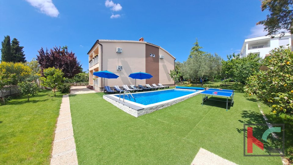 Istra, Fažana, hiša z bazenom in vrtom, pogled na morje, #prodaja