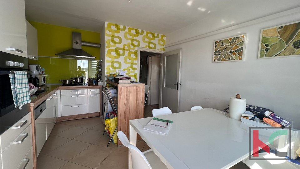 Pula, wider center, two-room apartment, completely renovated, excellent location #sale