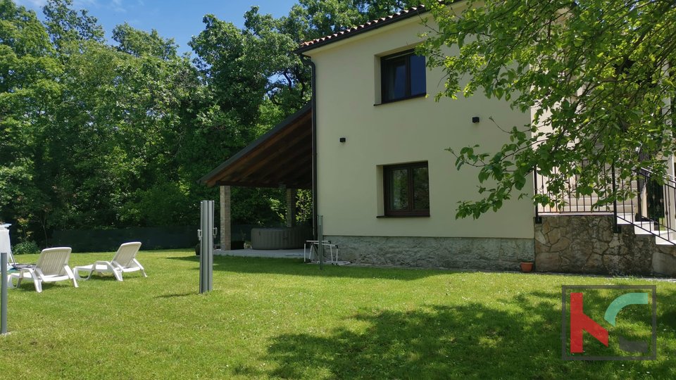 Istria, Pisino, casa in pietra ristrutturata vicino al centro città con giardino paesaggistico #vendita