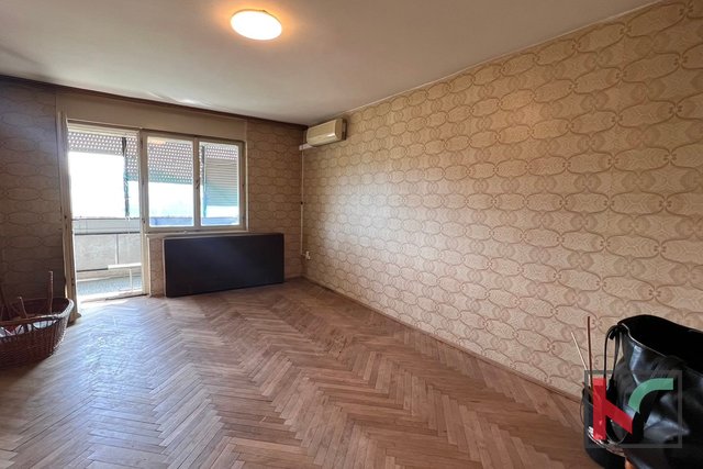Pula, Stoja, spacious family apartment in a desirable location #sale