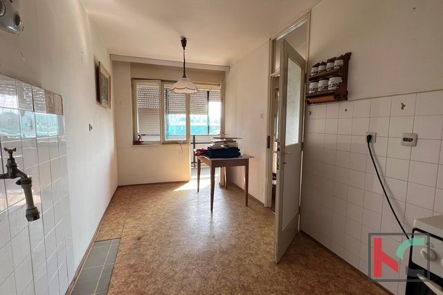 Pula, Stoja, spacious family apartment in a desirable location #sale