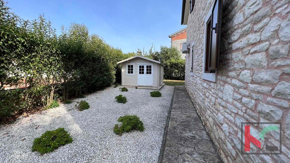 Istria, Parenzo, casa vacanze indipendente con piscina, #vendita