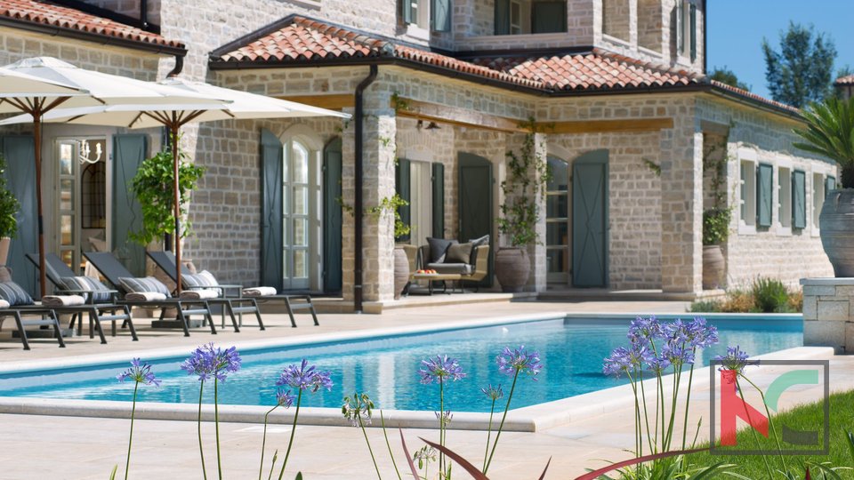 Istra, Kanfanar, Luksuzna vila z bazenom in športnim prostorom