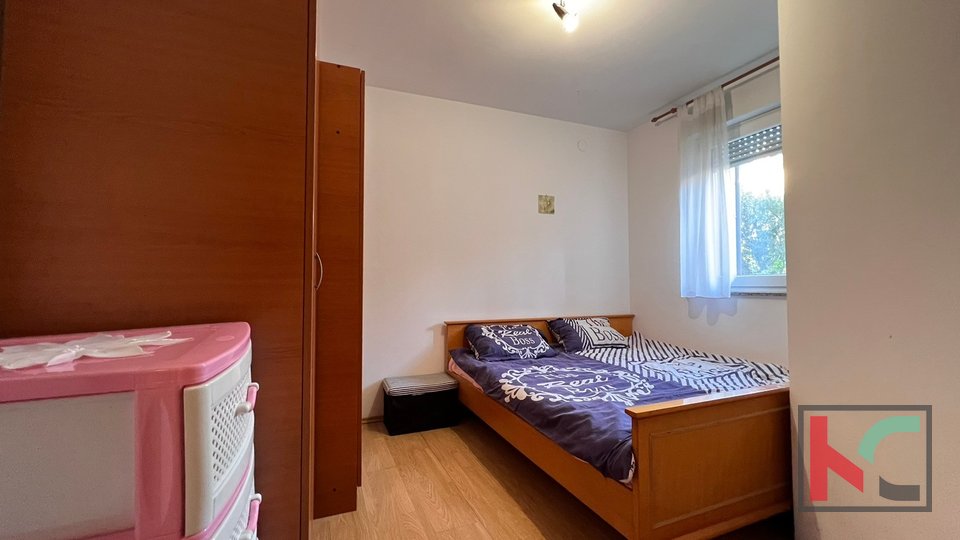 Pula, Veruda Porat, obiteljski stan sa dvije spavaće sobe, nedaleko marine Veruda #prodaja
