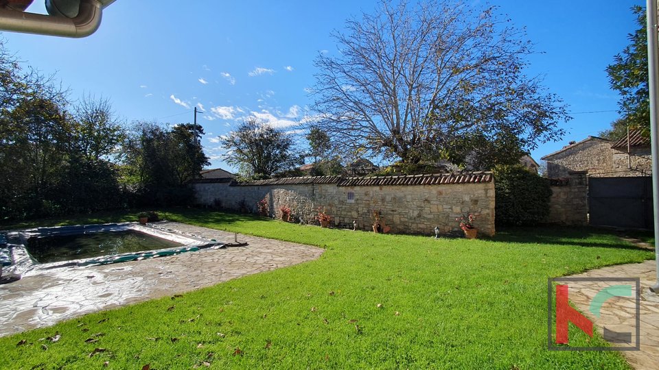 Istria, Tinjan, duplex house of 193.47m2 with urbanized and agricultural land of 6523m2 # sale