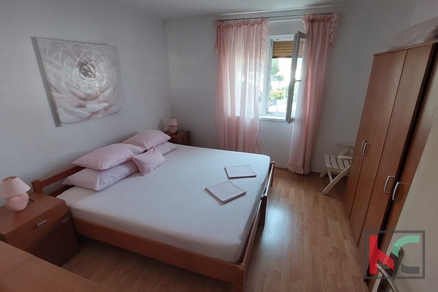 Istria, Pola, Veruda, appartamento 1 camera da letto + soggiorno con garage a 500 metri dal mare, #vendita