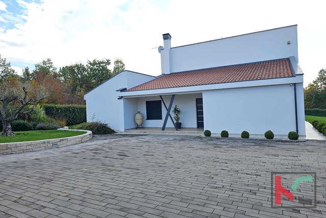Istria, Višnjan, modern house with swimming pool and garden, 4 bedrooms, #sale