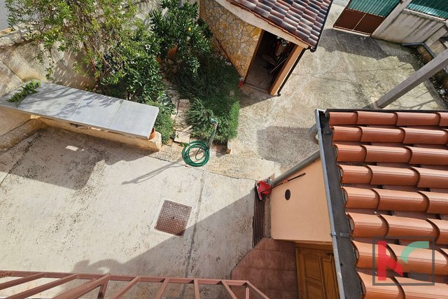 Istria, Pula, house with yard, #sale