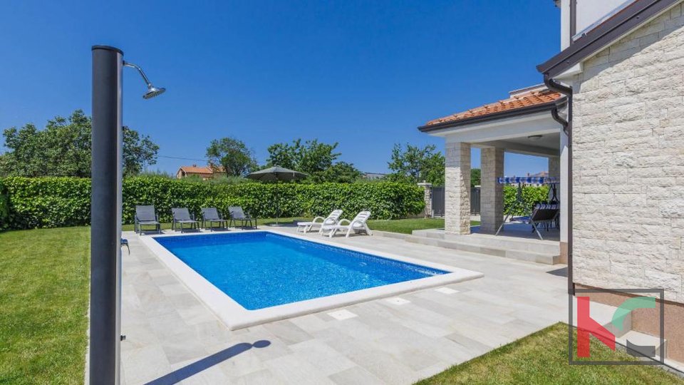 Istria, Parenzo, casa vacanza con piscina e giardino paesaggistico, #vendita
