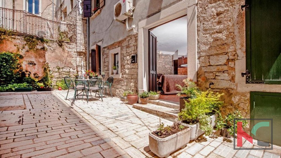 Istria, Rovinj, center, house with three residential units #sale