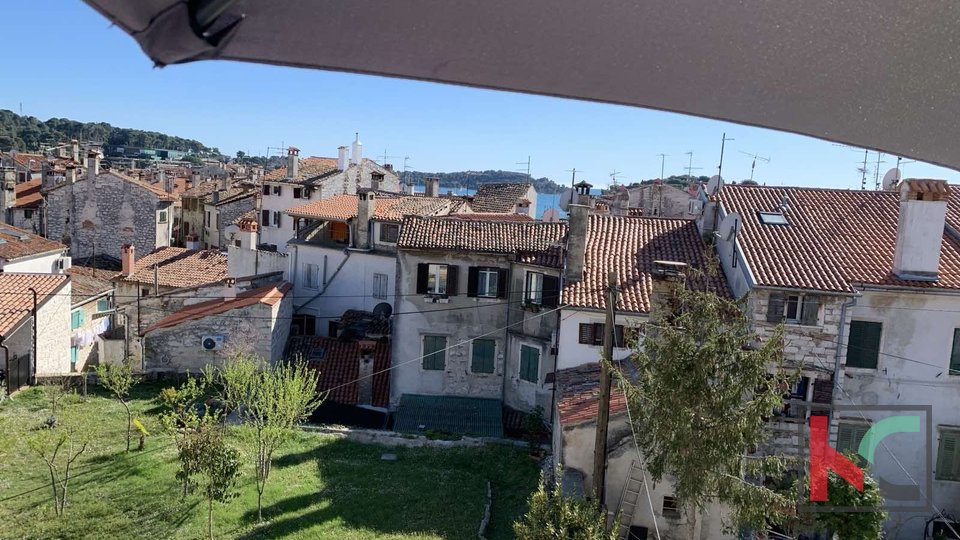 Istria, Rovigno, centro, casa in pietra con vista mare #vendita