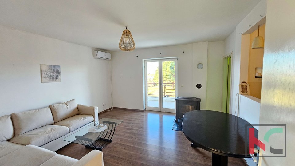 Istria, Parenzo, appartamento ammobiliato 2 camere da letto + bagno, terrazzo, #vendita
