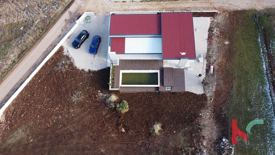 Istria, Gimino, moderna casa ad un piano con piscina, #vendita
