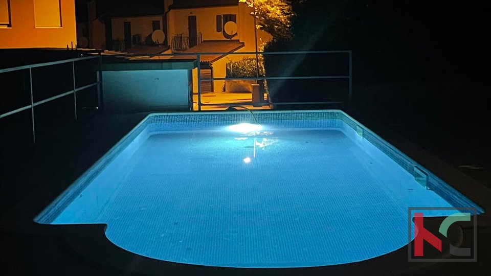 Istra, Premantura - Volme, stan 61,30m2 sa bazenom