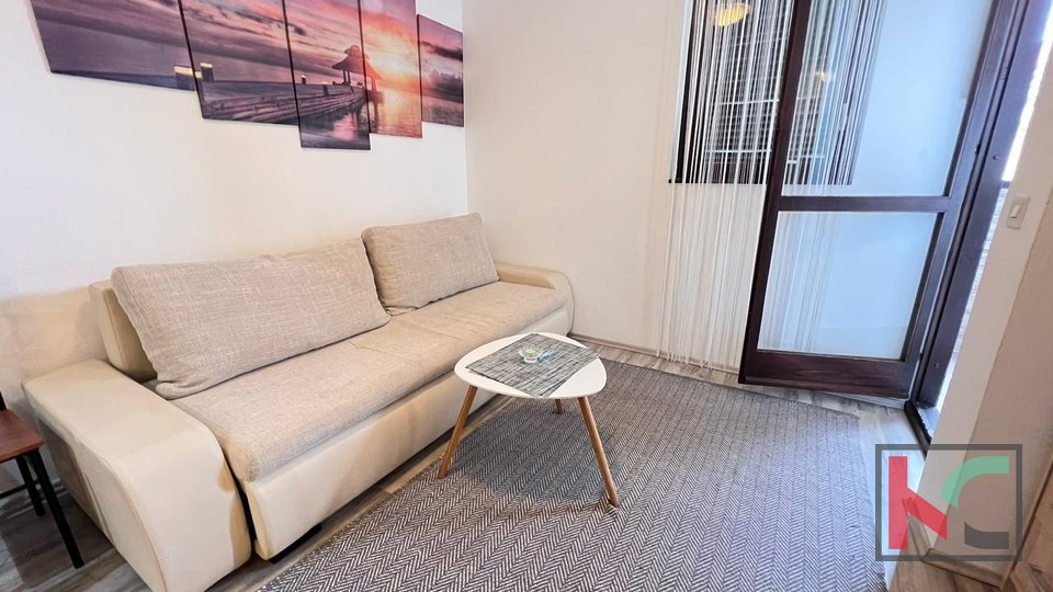 Istra, Červar Porat, udobno dvosobno stanovanje z udobno teraso #prodaja