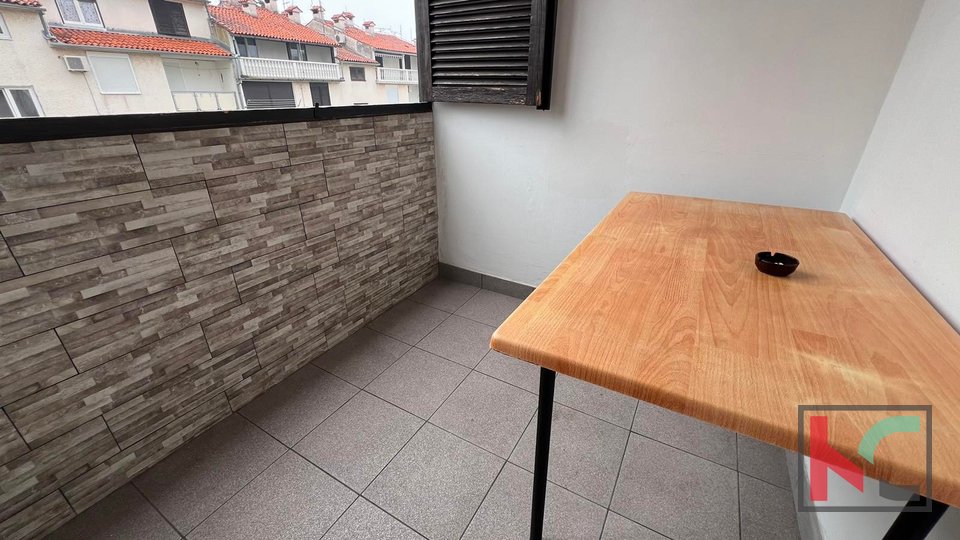Istria, Červar Porat, cozy two-room apartment with a comfortable terrace #sale