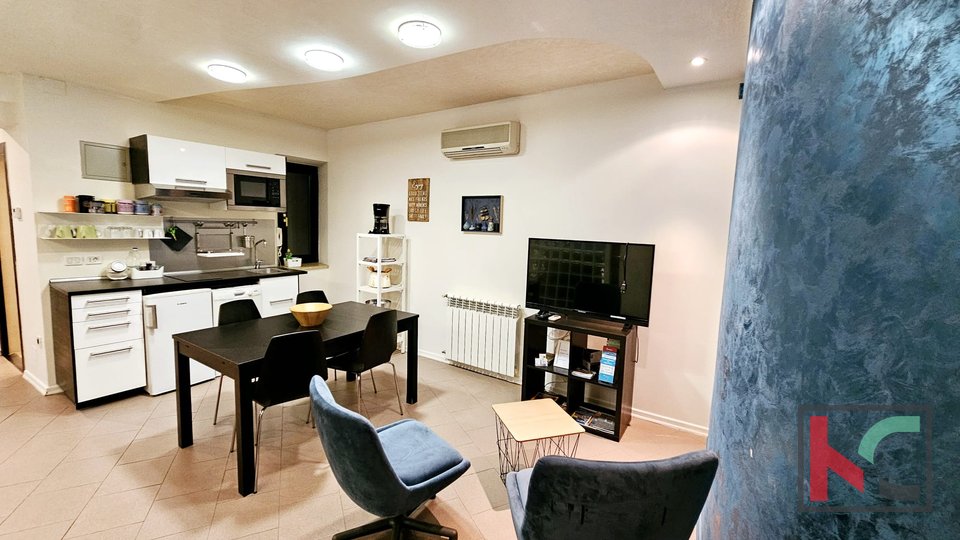 Pula, Center, four-room apartment in the city center, 80.70 m2 #sale