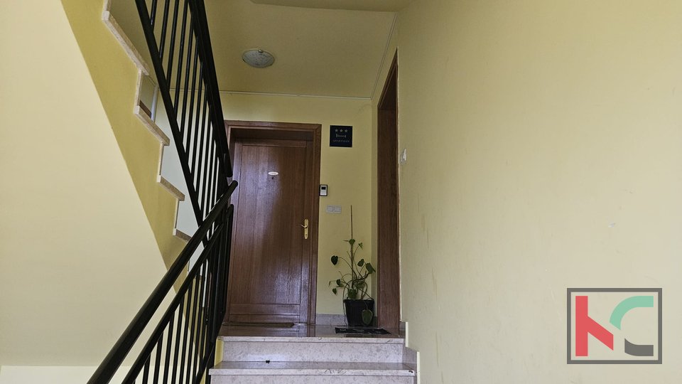 Istria, Rovinj village, apartment with terrace and parking space #sale
