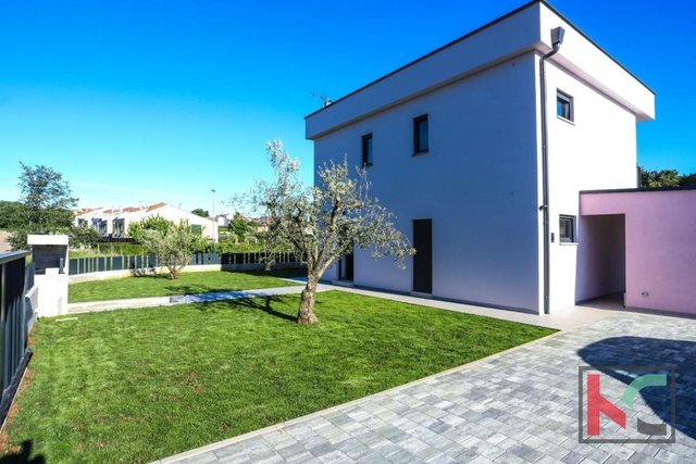 Istria, Parenzo, casa con piscina e giardino paesaggistico vicino al mare, #vendita