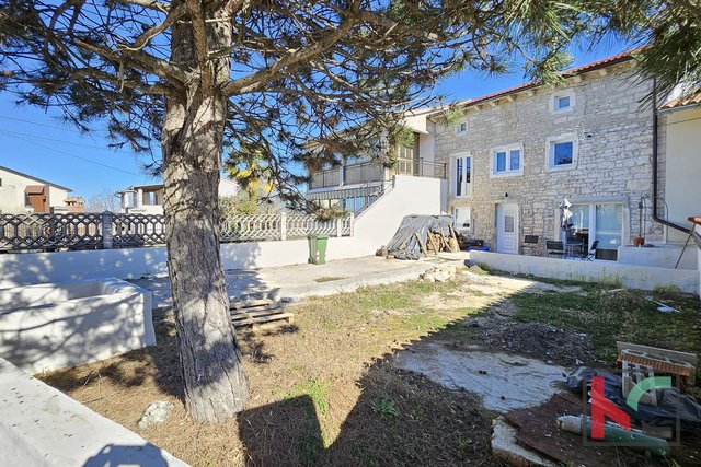 Istra, Žminj, renovirana kuća u nizu 75m2, #prodaja