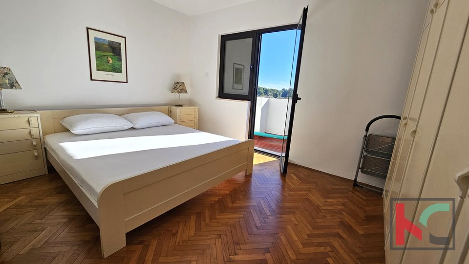 Istria, Rovigno, appartamento con due camere da letto in pieno centro con vista sul centro storico e su Sant'Eufemia #vendita