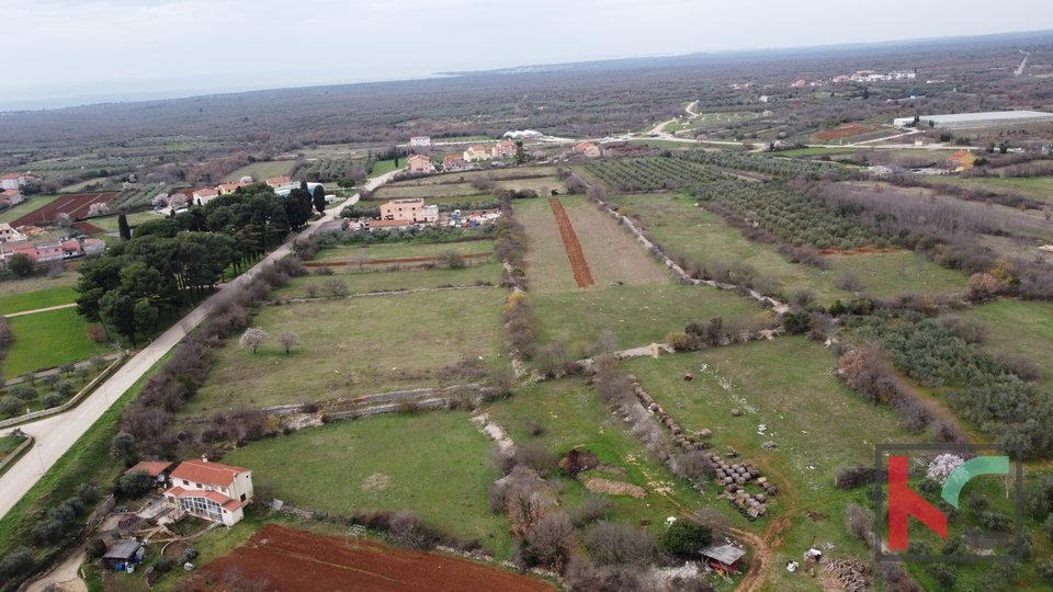 Istria - Vodnjan building land for business and residential purposes with sea view