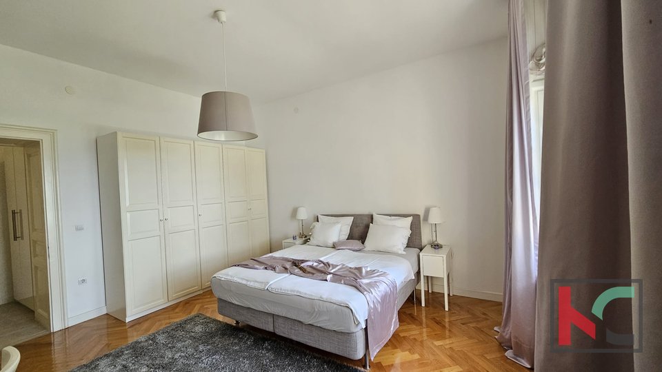 Istria, Pula, apartment 76.42m2, center, Austro-Hungarian villa, sea view, close to the Pula Arena, #sale