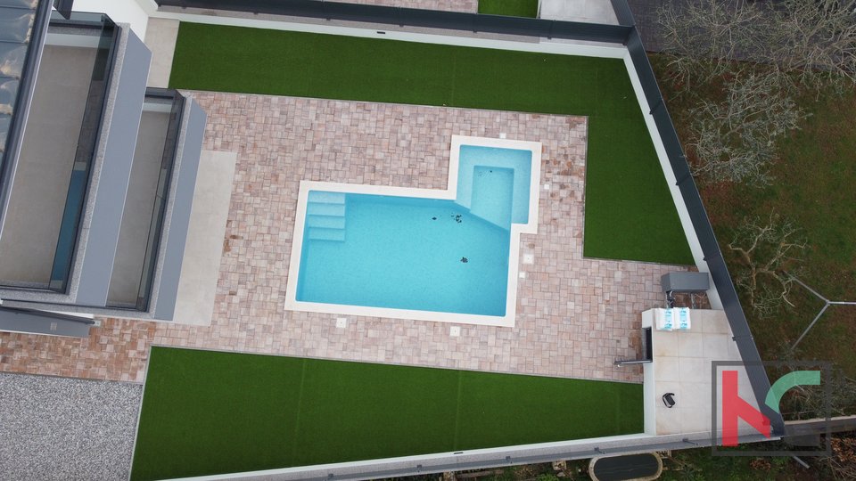 Istra, Medulin, stan 83,44m2 m2 u prizemlju sa bazenom i okućnicom 209,40m2, #prodaja